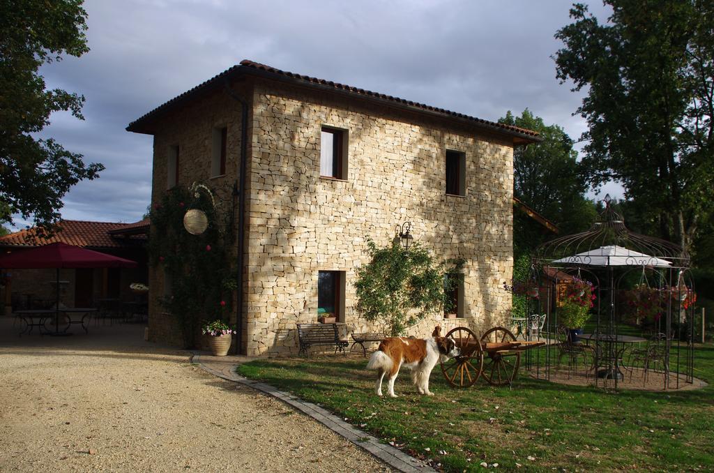 Auberge Les Tables Du Ban Saint-Pierre-la-Palud Exterior photo